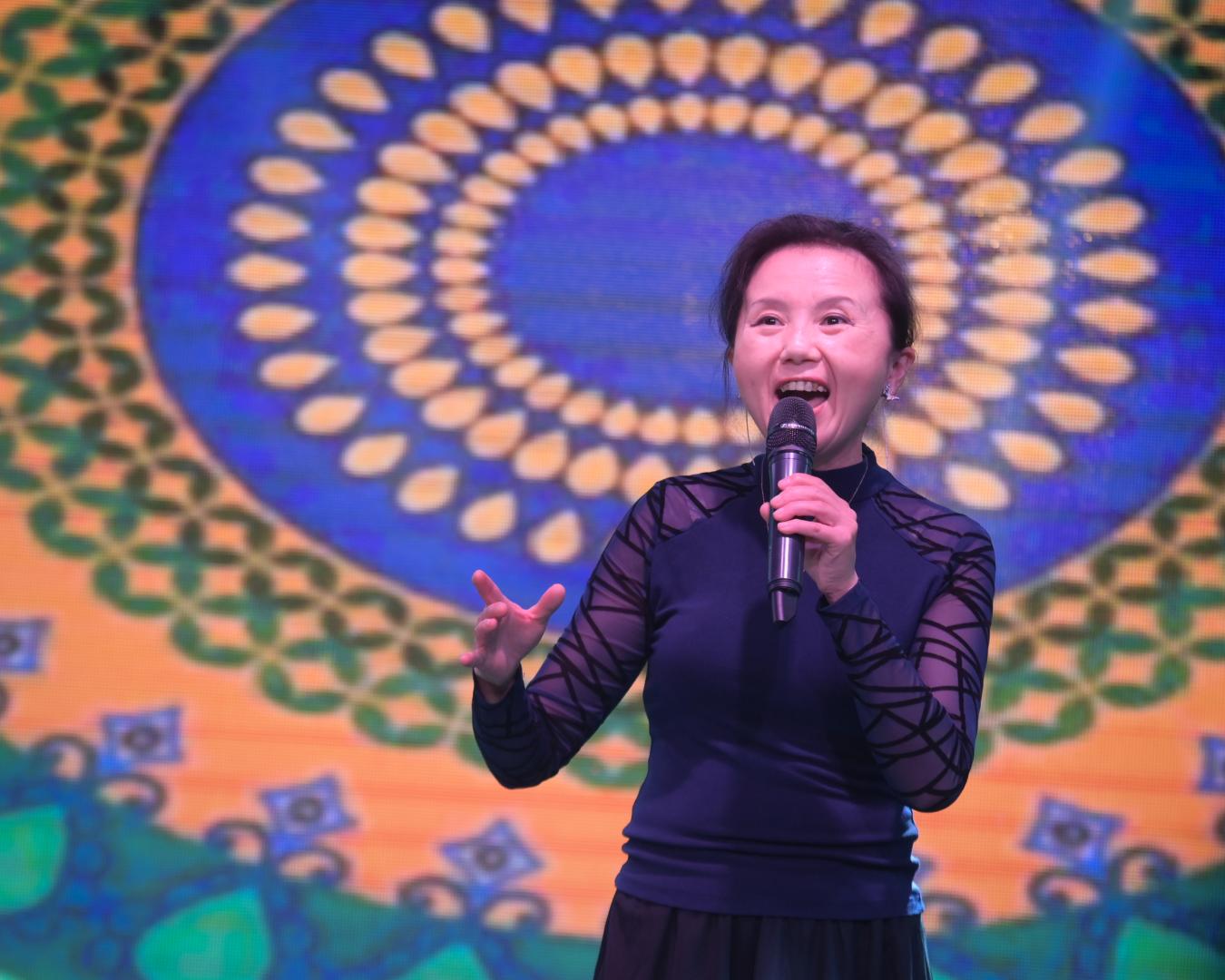 评委、演唱嘉宾钟文敏《玛依拉变奏曲》