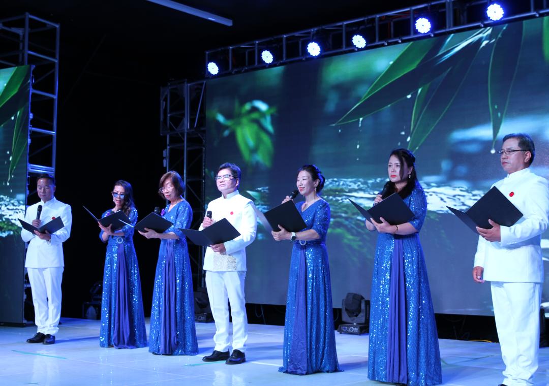 《红楼晓旭辞》作者：燕飞 朗诵：加拿大中文作家协会、加拿大朗诵艺术团